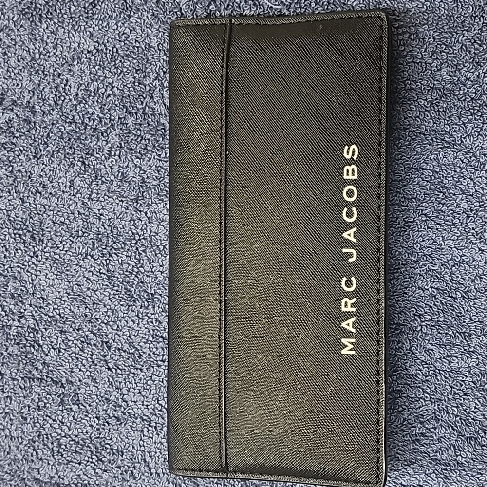 Marc Jacob wallet